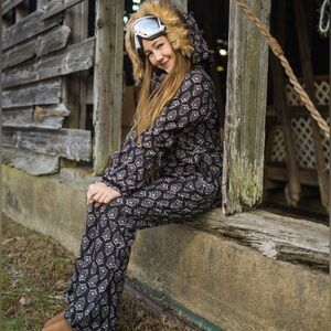 Joyfolie Ava Skisuit in block print. NWT, only worn for these photos. Size 14
